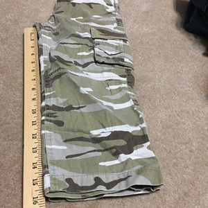 4/$20. BUGLE BOY JEANS size 5 Camo jeans